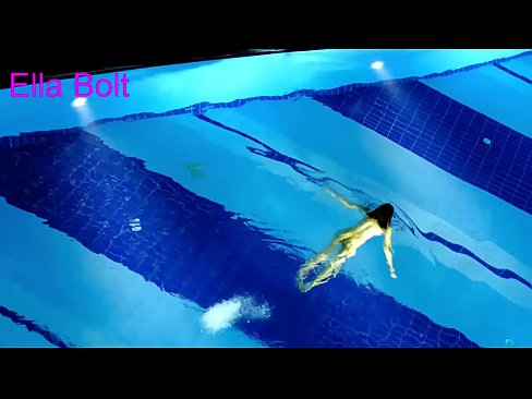 ❤️ म हेर्न रोक्न सक्दिन, जवान गोरा ELLA BOLT रिसोर्ट पूलमा नग्न पौडी खेल्दै समातियो ❤️  ne.mrvideospornogratis.ru मा  ﹏